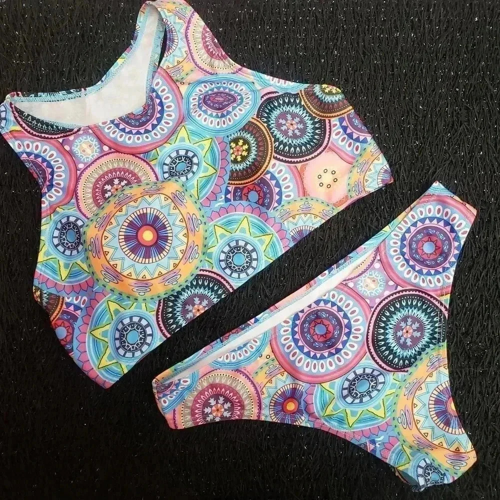 Kaleidoscope Pattern 2-Piece Bikini - Picture 2 of 8
